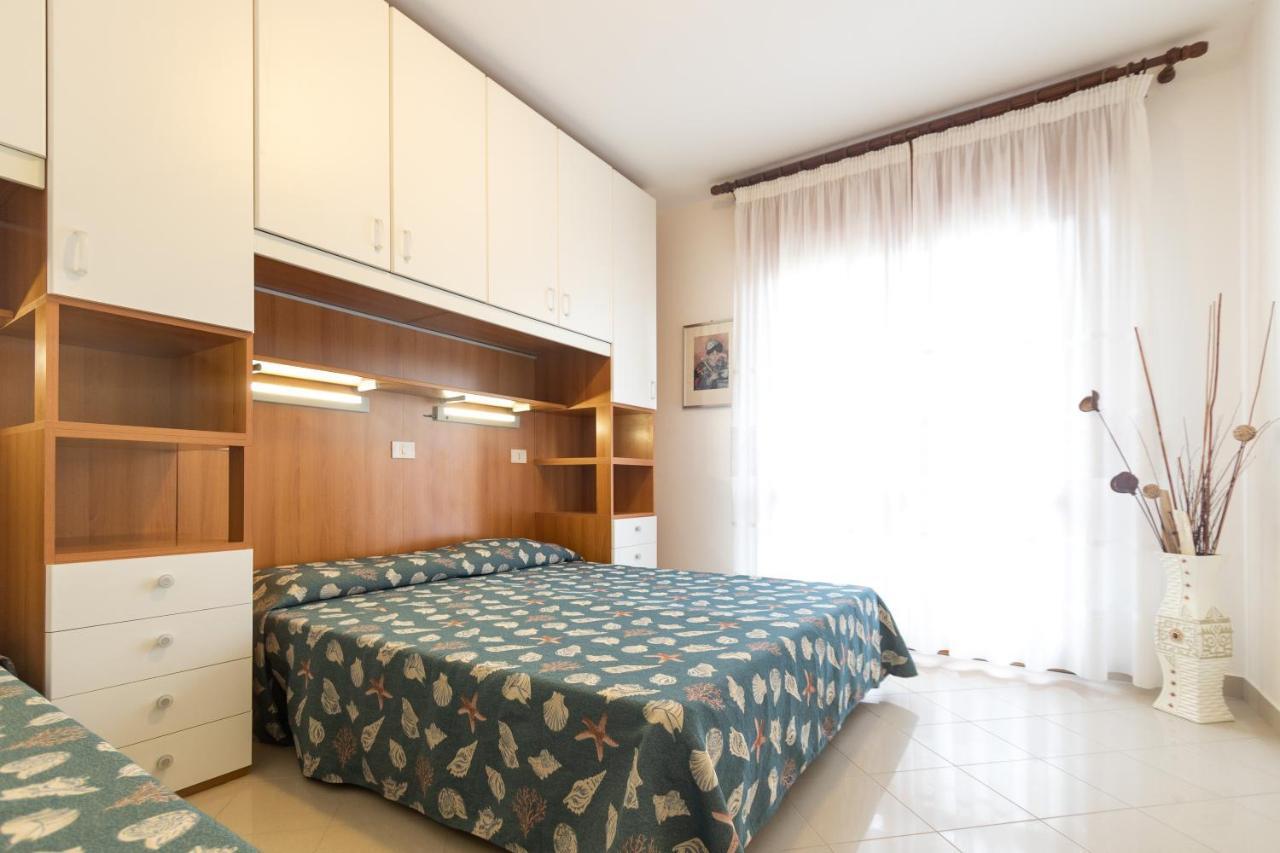 Villa Alpi Lignano Sabbiadoro Dış mekan fotoğraf